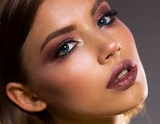 MAKE UP LABBRA