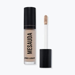 PRO LIGHT CONCEALER W20 - Beige neutro caldo con sottotono rosato Mesauda